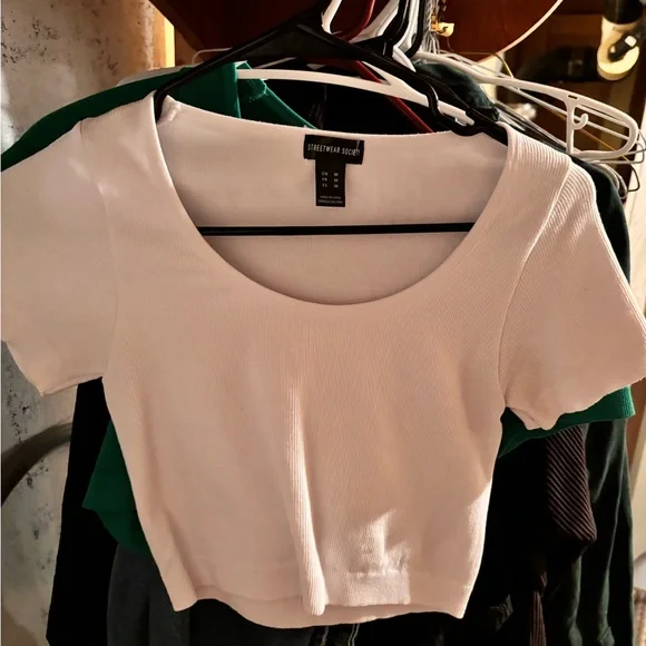 Clothes - Picture 8 of 15